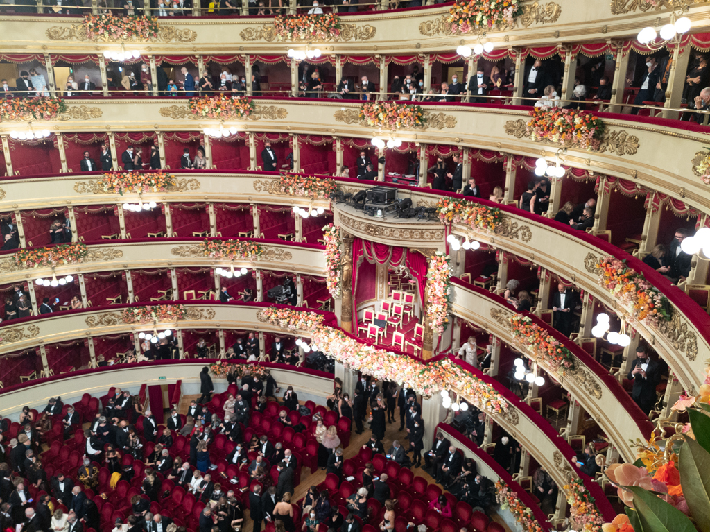 PXL_20211207_163056345